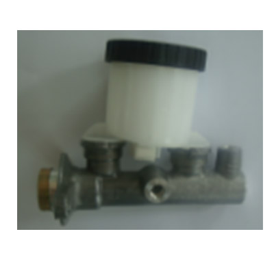 日產(chǎn)汽車制動(dòng)總泵